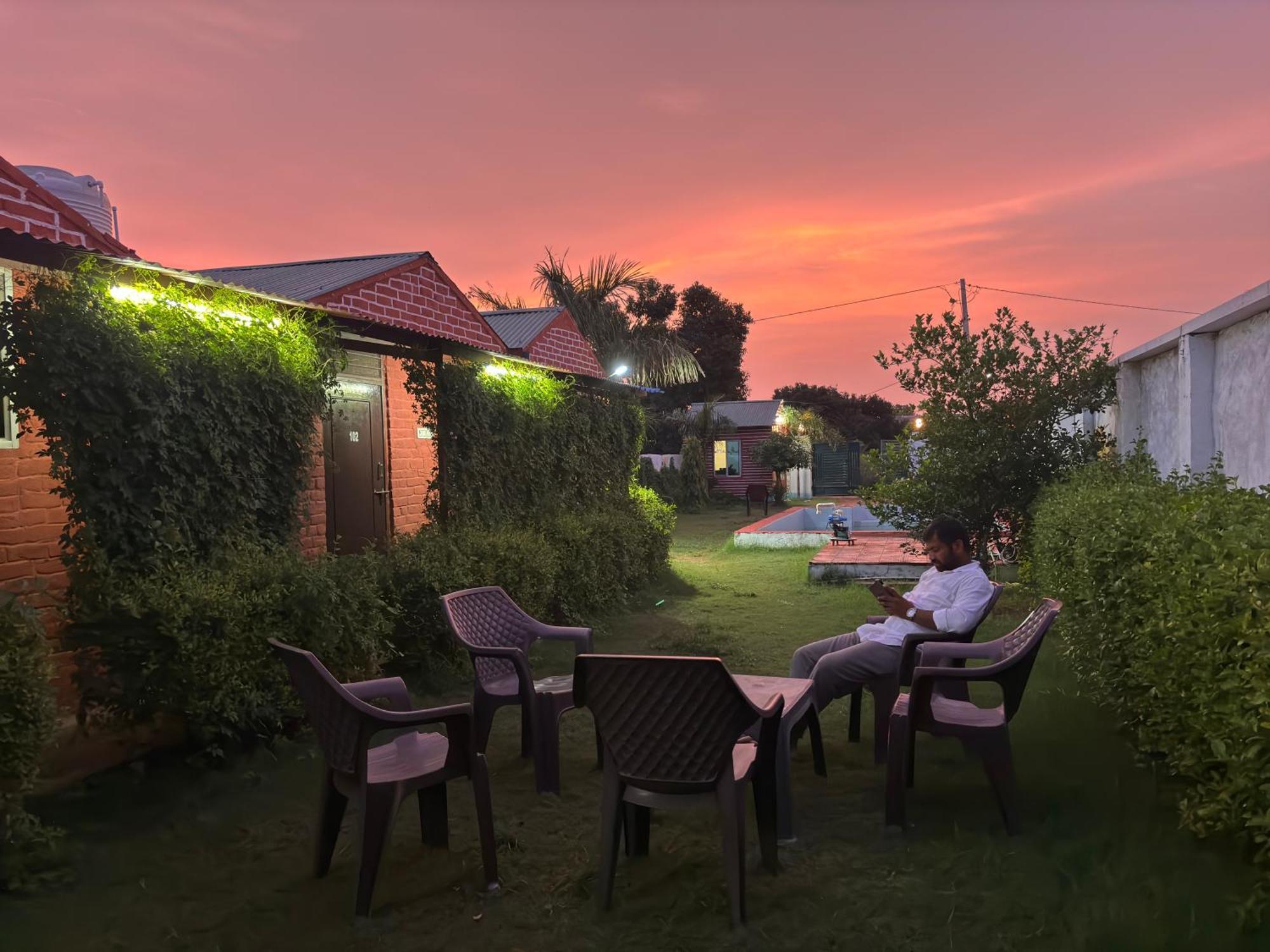 Hotel Lucifer Pushkar Exteriör bild