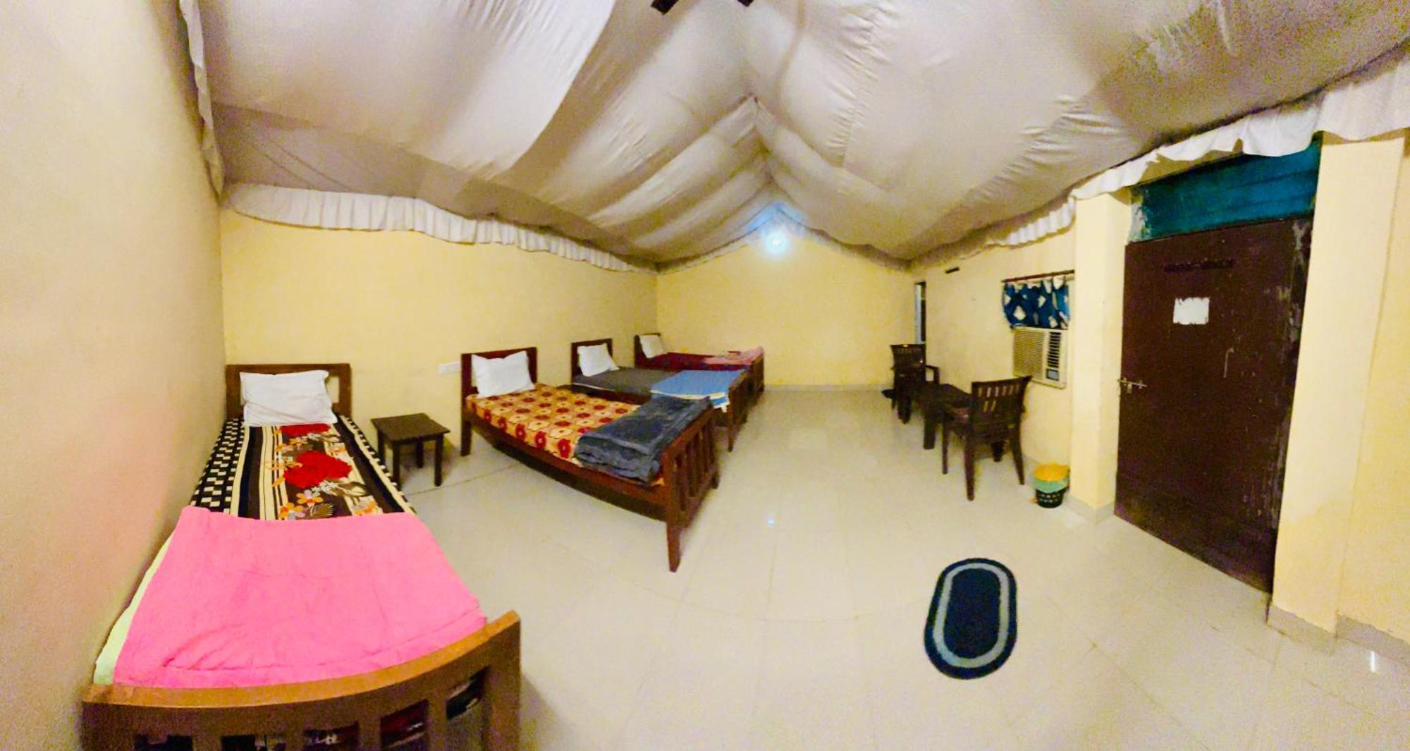 Hotel Lucifer Pushkar Exteriör bild